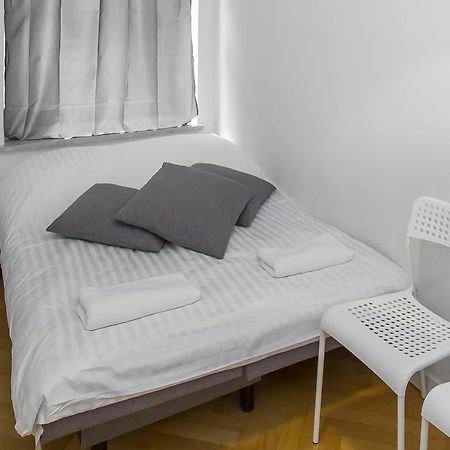 Metro Centrum Guest Rooms Varşova Dış mekan fotoğraf