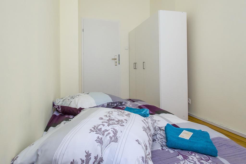 Metro Centrum Guest Rooms Varşova Dış mekan fotoğraf